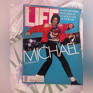 Michael Jackson 12 page tour album in  Life magazine